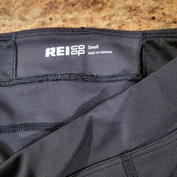 REI COOP BIKE SHORTS - Picture 4 of 4